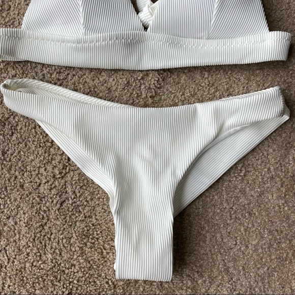 White Ribbed Cheeky Bikini Set - Picture 5 of 8